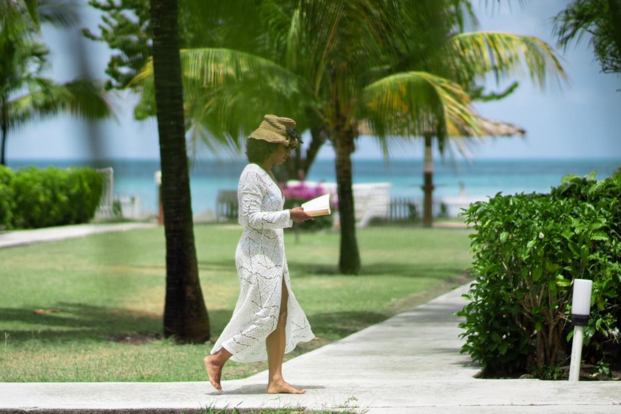 Antigua Village Beach Resort Dickenson Bay Екстериор снимка